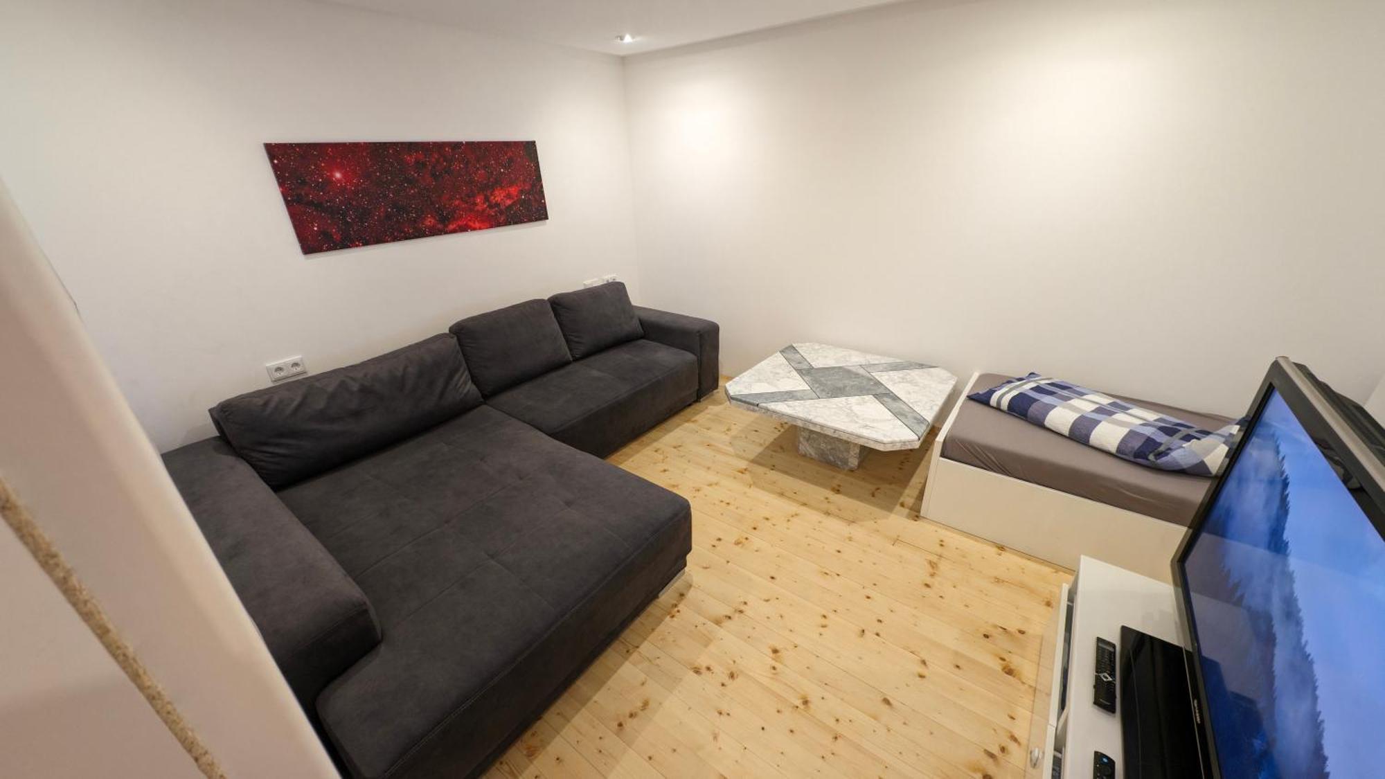 فندق Niceprice 24H Oberhofen im Inntal المظهر الخارجي الصورة